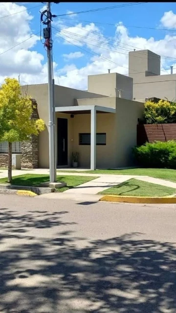 VENTA DE CASA EN TUNUYAN MENDOZA